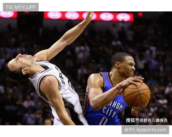 篮球假摔判罚详解：Fiba与NBA规则下的认定标准与后果